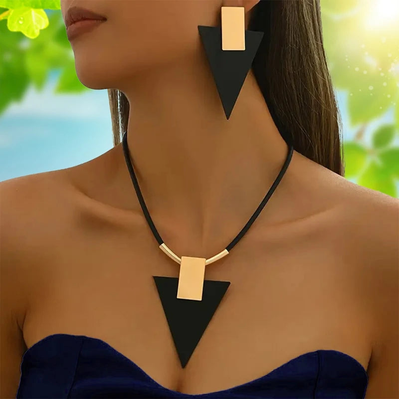 3pc/set Large Round Earrings Collar Necklace Set for Women Exaggerated PU Rope Chains Metal Geometric Pendant Necklace Jewelry